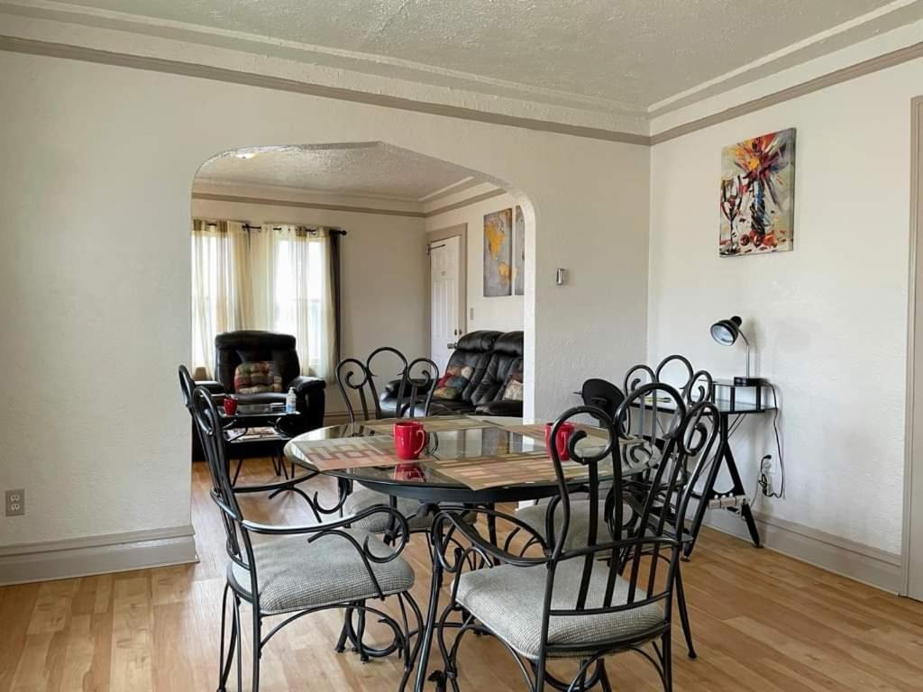 2 Bedroom Apt Near Great Lakes Naval Base And 6 Flags Waukegan Zewnętrze zdjęcie
