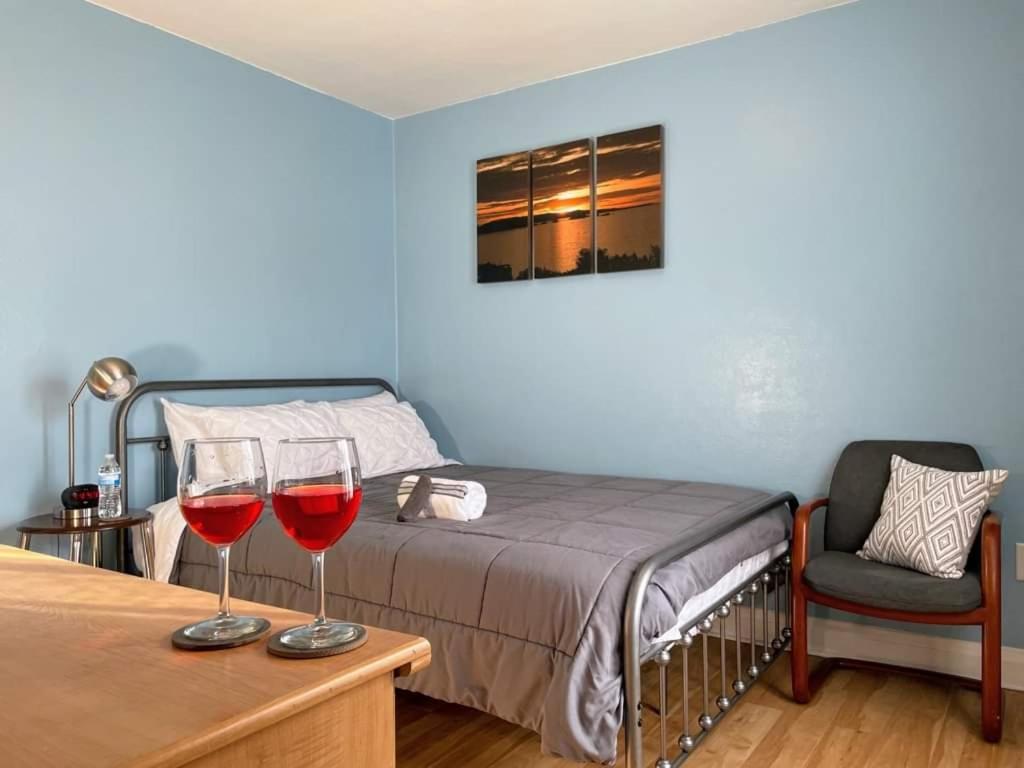 2 Bedroom Apt Near Great Lakes Naval Base And 6 Flags Waukegan Zewnętrze zdjęcie
